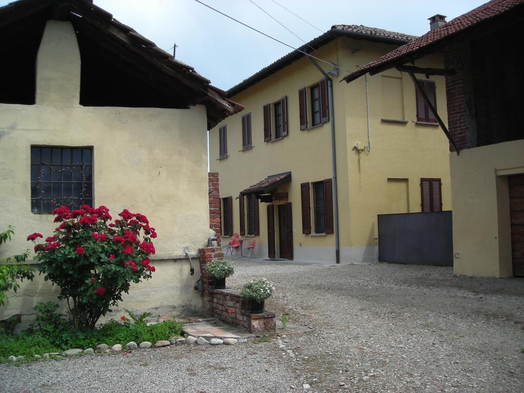 Ozzero Agriturismo Cascina Roma מראה חיצוני תמונה